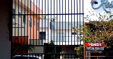 Apartamento 1 Unidade Autônoma, 0 quartos, 0 banheiros, ocupado