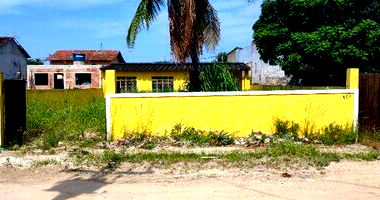 Casa Desocupada com 2 Quartos em Araruama/RJ