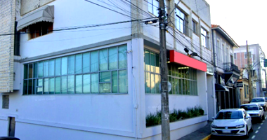 Prédio Comercial Desocupado em Elói Mendes - Oportunidade Única
