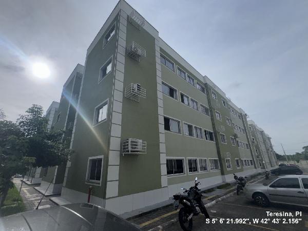 Apartamento com 2 quartos, 74,81 m², 1 vaga de garagem