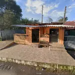 Casa com 130m² construída em terreno de 311m² no Neópolis