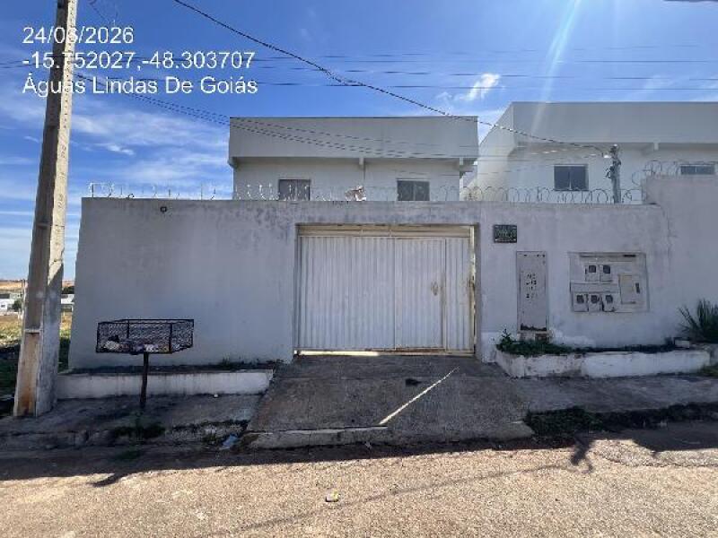 Apartamento com 2 Quartos em Condomínio Fechado