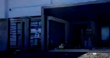 Casa em Leilão com 327m² de Área Construída