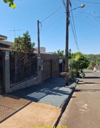 Casa ocupada com 2 quartos em Arapongas/PR