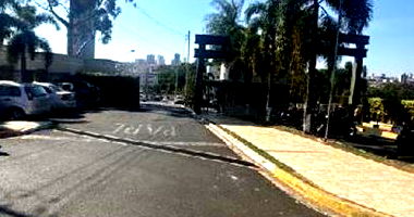 Apartamento em Bauru com 2 quartos e 1 vaga