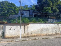 Casa com 3 Quartos e 1 Vaga em Acari