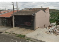 Casa em Leilão com 128m² Construída e Terreno de 125m²