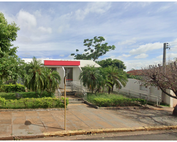 Prédio Comercial em Caiuá - SP - Centro com 800 m² de terreno