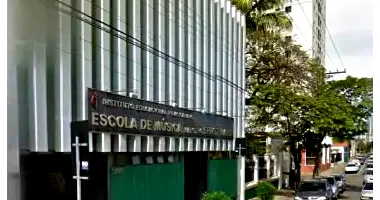 Imóvel de Esquina no Centro de Piracicaba com 1.675m²