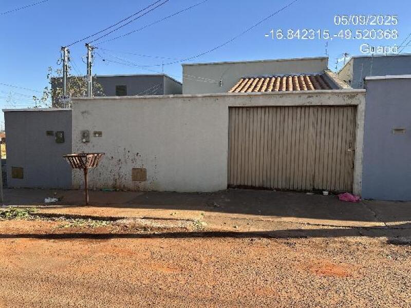 Casa com 2 Quartos e 1 Vaga em Guapó/GO
