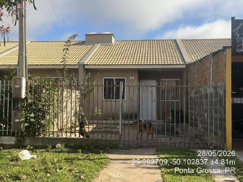 Casa com 1 vaga em condomínio fechado