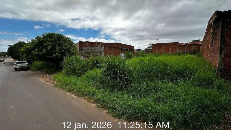 Terreno urbano de 293,75 m² no Parque Irani