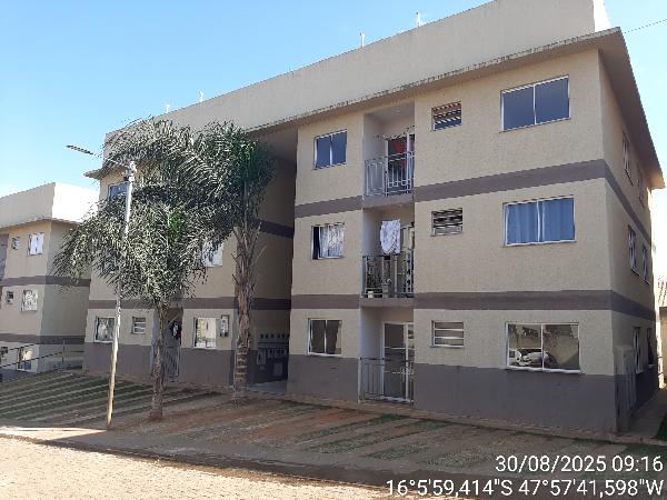 Apartamento com 2 quartos em Cidade Ocidental GO