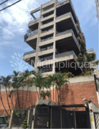 Apartamento com 240m² no Real Parque, São Paulo