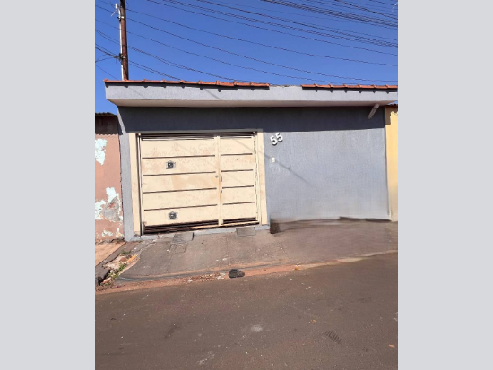 Casa Ocupada em Ribeirão Preto com 135,88m² de Terreno