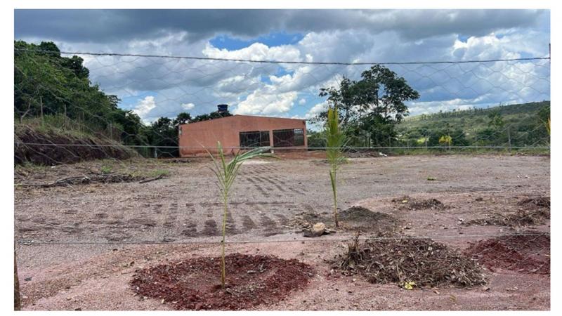 Casa com 2 quartos, 3 banheiros, 172m² construída, com churrasqueira