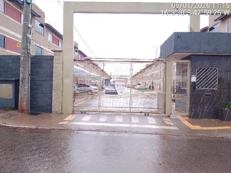 Apartamento com 2 quartos, 1 banheiro e 1 vaga de garagem