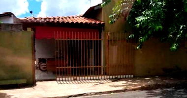 Casa com 2 Quartos e 1 Banheiro na Praia da Enseada