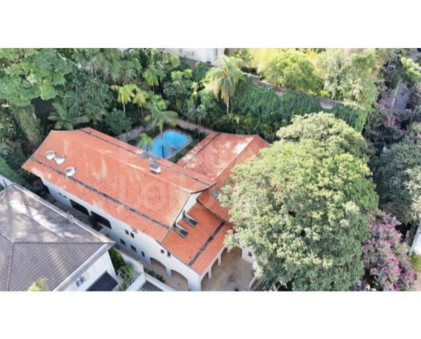 Terreno 1.296m² c/ prédio 727m² em Cidade Jardim