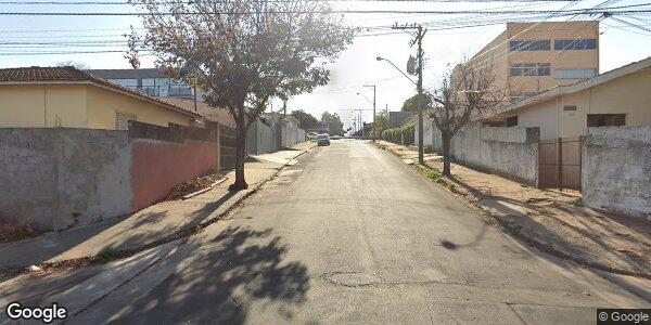 Casa com 3 quartos, 1 banheiro, 142m² construída, terreno 250m²