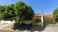 Casa com 129,69m² de área construída, 3 quartos, 2 banheiros, vaga de garagem, ocupada