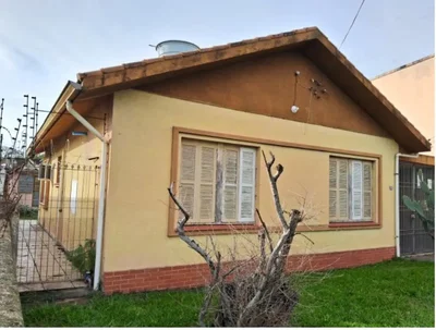 Casa com Terreno de 396m² em Porto Alegre - Oportunidade de Investimento