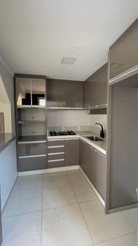 Sobrado 82m² com 2 pavimentos em condomínio fechado