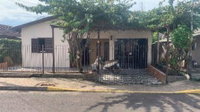 Casa com 4 Quartos, 2 Banheiros e 77m² Construídos