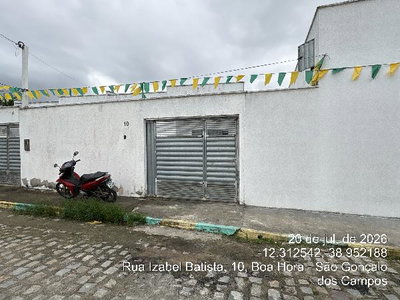 Casa 2 Quartos com 1 Vaga e 65,94 m²