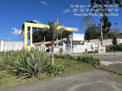 Casa com 2 Quartos e Garagem em Condomínio