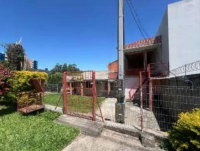 Casa com 89m², 2 quartos, ocupada, ideal para investimento