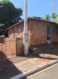 Fração ideal de casa com 400m² em General Salgado - parte ideal