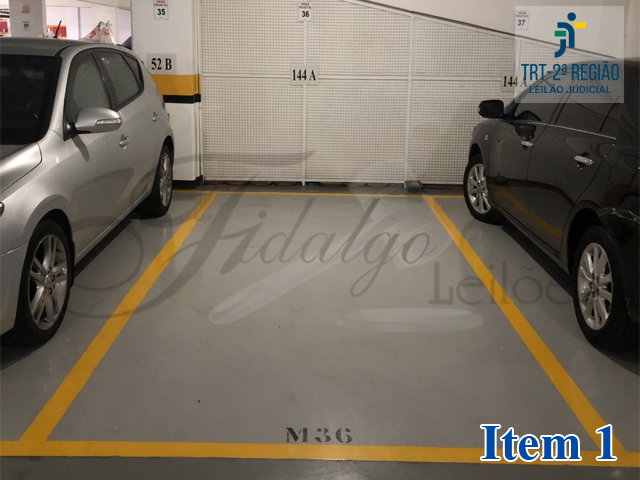 Duas vagas de garagem no 3º subsolo com área total de 23,52m² cada