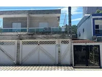 Casa ocupada com 200,10 m²