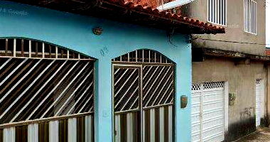 Casa 4 quartos, 1 banheiro, 100m² construída, varanda, desocupada