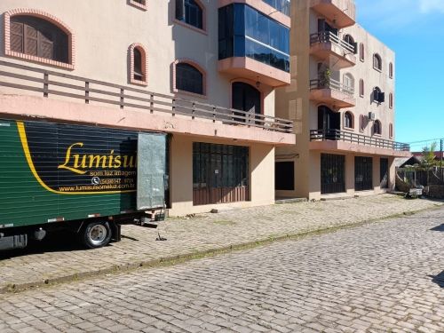 Sala Comercial 344m² com 401m² totais em Condomínio Toss