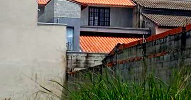 Terreno em Suzano com 175m²