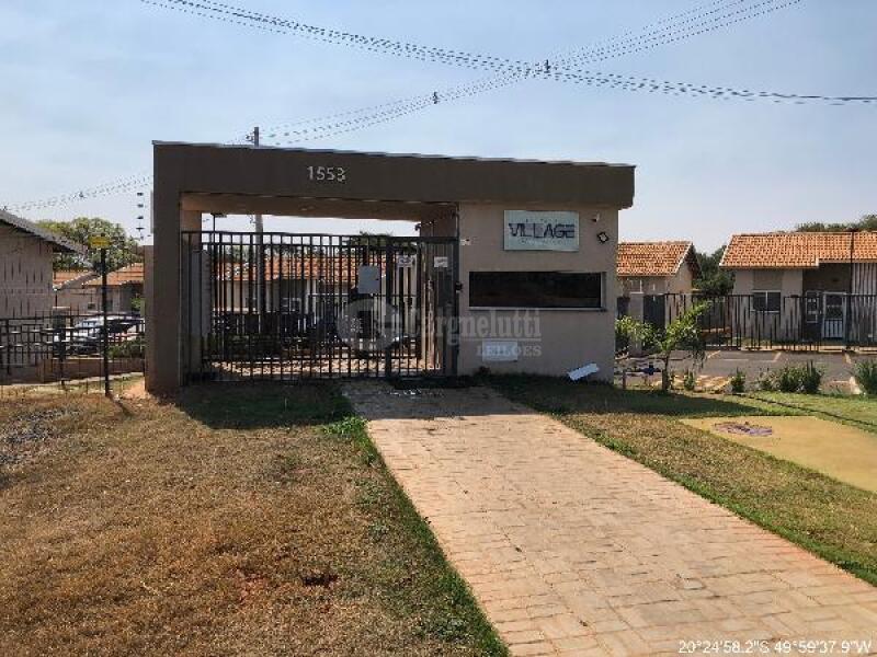 Casa em Votuporanga/SP com 89.78m² de área privativa
