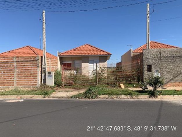 Casa em Araraquara/SP com 43,33m²