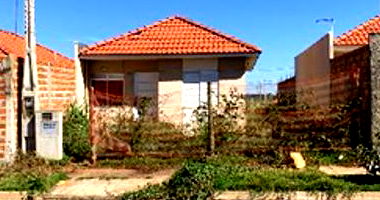 Casa em Araraquara/SP com 43,33m²