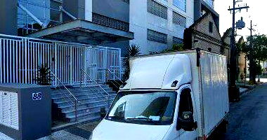 Sala Comercial com 1 Vaga e 1 Banheiro em Santos