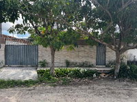 Casa com 3 quartos, 2 banheiros e 1 vaga de garagem