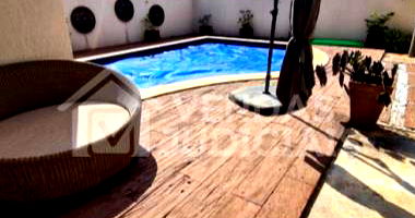 Casa Residencial Alto Padrão com 4 quartos, 2 suítes e 3 vagas