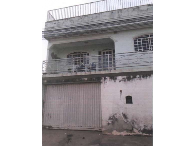 Casa com terreno de 150m² em Santa Maria/DF
