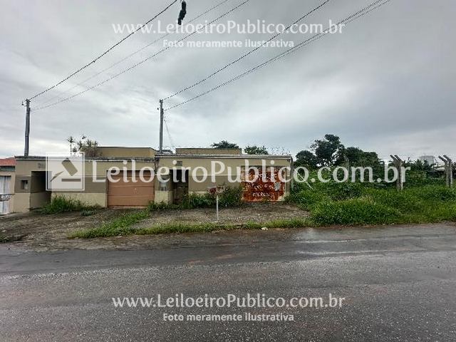 Casa com 2 quartos, 2 banheiros, 68,17m² e 1 vaga de garagem