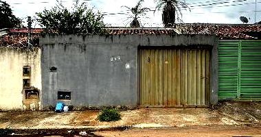 Casa com 2 quartos, 1 banheiro, área construída 71,77m², 1 vaga