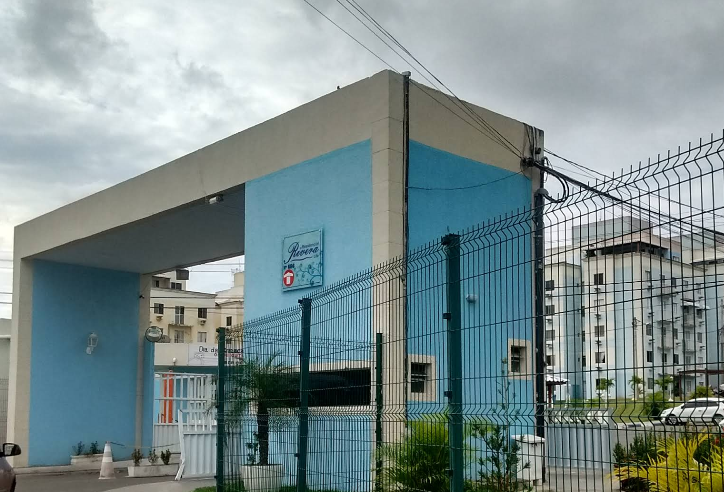 Apartamento com 2 quartos em Lauro de Freitas, BA
