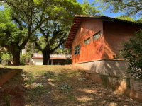 Rancho com 4 quartos e 2 banheiros em Luclia/SP