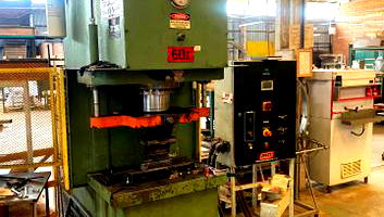 Prensa Hidráulica Tipo PH/C60T-C MSL 2011 em Maravilha - SC