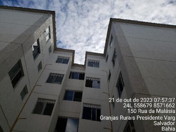 Apartamento com 2 Quartos em Salvador/BA